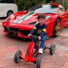 Potret Raphael Anak Sandra Dewi Naik Aneka Mobil Ferrari Mini Kembaran dengan Harvey, Real Sultan