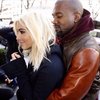 Romantis! Inilah Bukti Kemesraan Kim Kardashian dan Kanye West