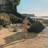Selalu Pamer Body Goals, Intip 11 Potret Andrea Dian Pakai Bikini - Tunjukkan Perut Tanpa Lemak dan Jadi Panutan Netizen