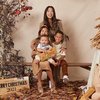 Siap Sambut Hari Natal, Intip 7 Foto Jennifer Bachdim Pemotretan Bareng Ketiga Buah Hati - Tetap Ceria Tanpa Kehadiran Sang Ayah
