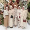 Potret Artis Berhijab Cantik Jadi Fashion Ikon Muslimah, Begini Gayanya