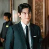 Potret Ong Seong Wu Jadi CEO di Drama 'SPOOKY IN LOVE', Tampilkan Sosok Ambisius