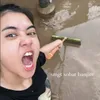 Potret Ziva Magnolya Bersih-Bersih Rumah yang Terendam Banjir, Aksinya Jadi Sorotan