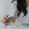 Rekomendasi Wireless Charger Terbaik untuk Rutinitas Gen Z yang Serba Ngebut