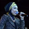 Wow, Sarah Populerkan Kostum Rock Syariah di Indonesian Idol