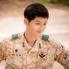 5 Karakter Song Joong Ki yang Menawan di Drama Korea, Jadi Tentara Gagah - Pilot Luar Angkasa