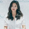 Tampil Perdana di Depan Publik, Song Hye Kyo Tak Bisa Tahan Senyum Gara-Gara Ini