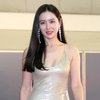 6 Foto Son Ye Jin di Red Carpet 'Baeksang Arts Awards 2020', Pancarkan Kecantikan Dewi dari Korea Selatan