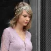Tak Berusia Muda, Ini 'Teman' Panggung Taylor Swift Yang Baru