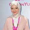 Banyak Tawaran Menyanyi, Terry Fatiah Belum Tertarik Bisnis