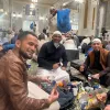 Teuku Wisnu Perlihatkan Menu Berbuka Puasa di Masjidil Haram, Sederhana tapi Nikmat