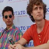 Ditinggal Bassist, The Rapture Makin Kuat