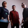 'Indah Pada Waktunya', Kisah Pertemuan Rio Dewanto dan The Fly