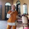 Mantap Berhijab, Ini 7 Gaya Nia AFI yang Stylish - Tetap Kekinian Meski Sudah Jadi Ibu 2 Anak