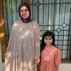 Sama-sama Punya Lesung Pipi, Ini Potret Intan Nuraini Bersama Sang Putri yang Sangat Dekat