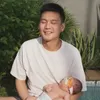 Kini Jadi Ayah, Ini 8 Potret Kebahagiaan Fendy Chow Suami Stella Cornelia Bareng Anak