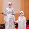 Jarang Tersorot, Ini 7 Potret Khanza Anak Poppy Bunga yang Kini Belajar Berhijab
