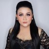 Lama Tak Tersorot, Ini 7 Potret Terbaru Tia AFI yang Makin Cetar dan Masih Aktif Nyanyi
