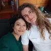 7 Potret Pacar Bule Leony Ubah Gaya Rambut Setelah 5 Tahun Gondrong, Begini Hasilnya