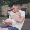 Menanti 5 Tahun, Ini 8 Potret Fendy Chow Momong Anak - Bahagia Kini Jadi Ayah