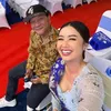 7 Potret Selfi Nafilah dan Iwa K di Wisuda Anak, Kompak - Akur Saling Bercanda Bareng