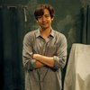 Jadi Ahli Restorasi Seni, Intip Potret Nichkhun di Film Horor Thailand Baru 'CRACKED' - Prince of Asia Bikin Pangling Saat Berkumis
