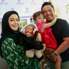 Baru Melahirkan, Sheza Idris Tak Mau Biarkan Sang Bayi Tidur Sendiri