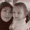 Via Vallen Ajak Agham Sang Buah Hati Ziarah ke Makam Wali Untuk Pertama Kalinya