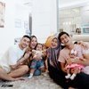 8 Potret Keseruan Playdate Anak Siti Badriah dan Ria Ricis, Xarena Cium Moana Bikin Gemas