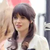 Zooey Deschanel Ternyata Tak Mau Punya Badan Kurus, Kenapa?