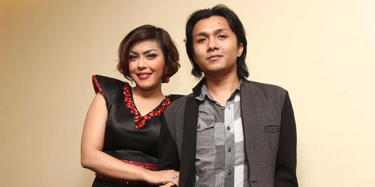 Alex Rudiart dan Novita Dewi Usung Konsep Pernikahan Glamrock ...