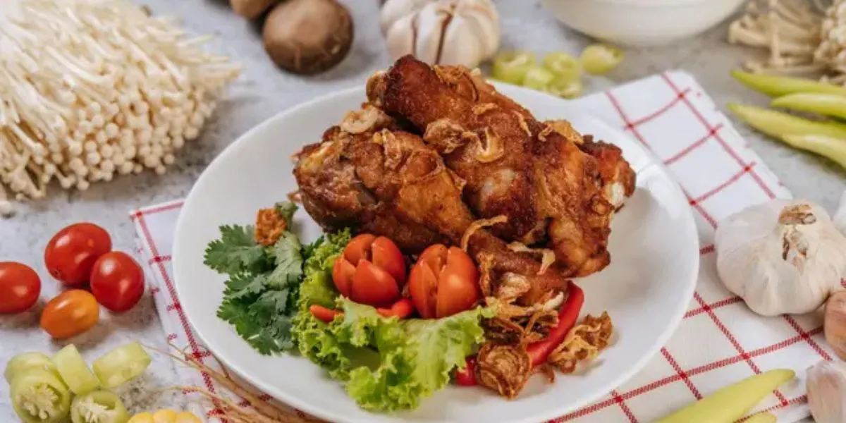 Cara Memasak Ayam Goreng Agar Daging Tak Berdarah Setelah Diungkep