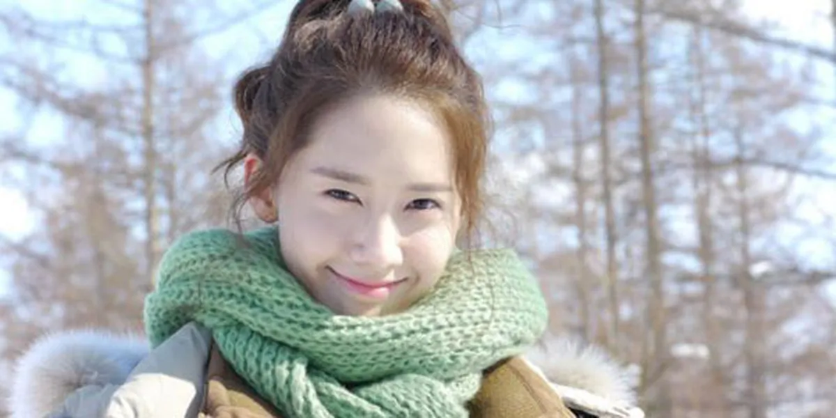 Foto Paparazi di Universitas, Yoona Mencuri Perhatian - KapanLagi.com