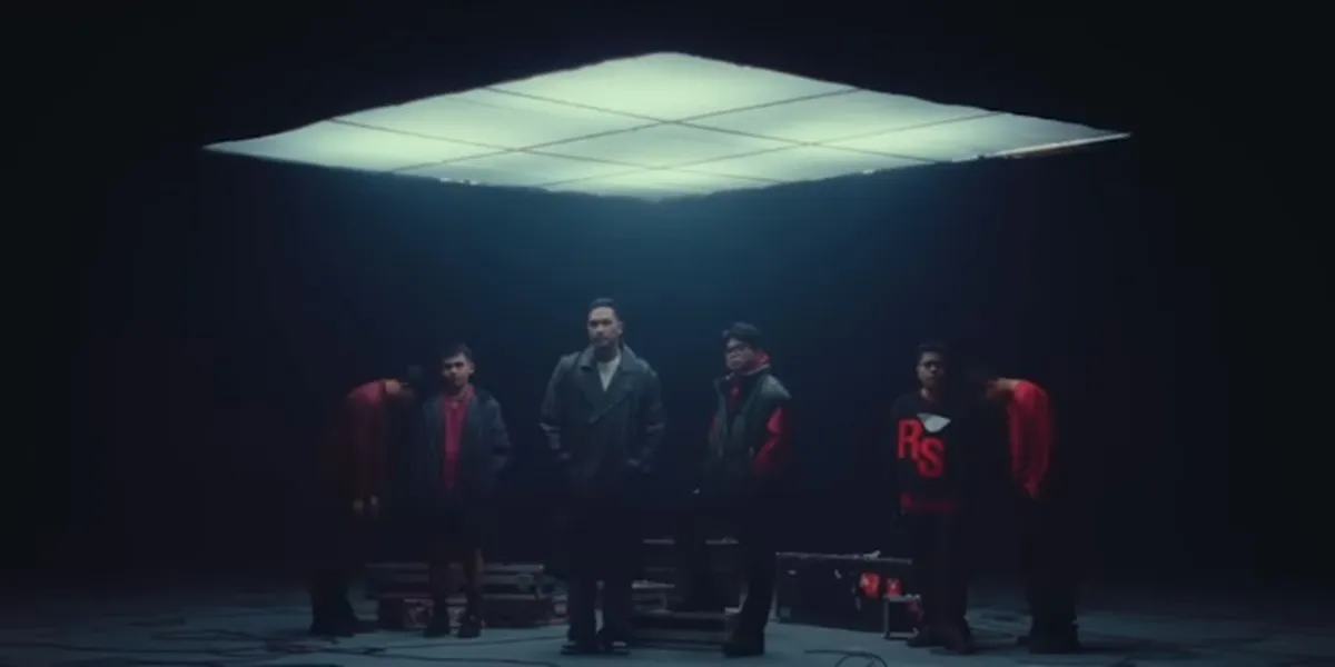 Shailan Rapper Makna Lagu Sialan - Adrian Khalif ft. Juicy Luicy, Tentang usaha untuk ...