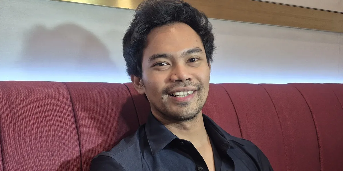 Penuh Haru, Insanul Fahmi Akhirnya Bertemu Anak dan Peluk Erat Bersama Mawa