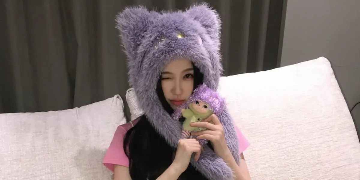 5 Potret Gaya Esther Yu Setiap Kunjungan ke Berbagai Negara, Gayanya Punya Ciri Khas