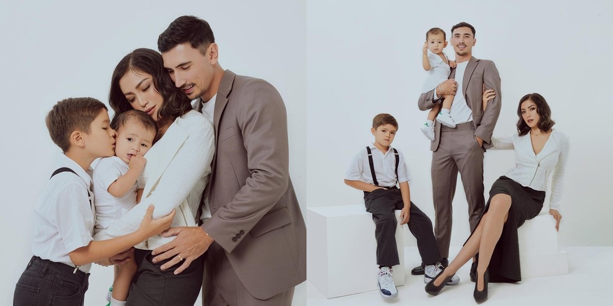 10 Latest Family Portrait Photos of Jessica Iskandar, El Barack Becomes the Highlight and Called Similar to the Prince of England - Netizens: Good Looking Family!