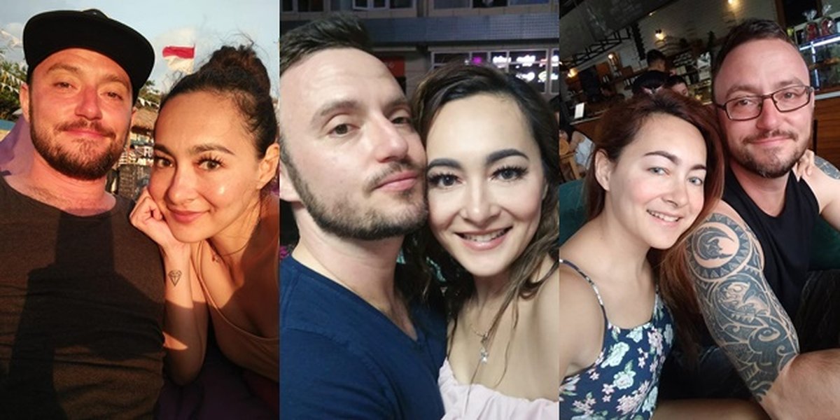 10 Portraits of Dewi Rezer and Ethan Alarmk, Her Canadian Boyfriend Who Have Been Together for 3 Years