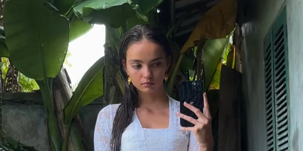 10 Photos of Inka Williams, Girlfriend of Hollywood Actor Channing Tatum, Wearing Balinese Kebaya