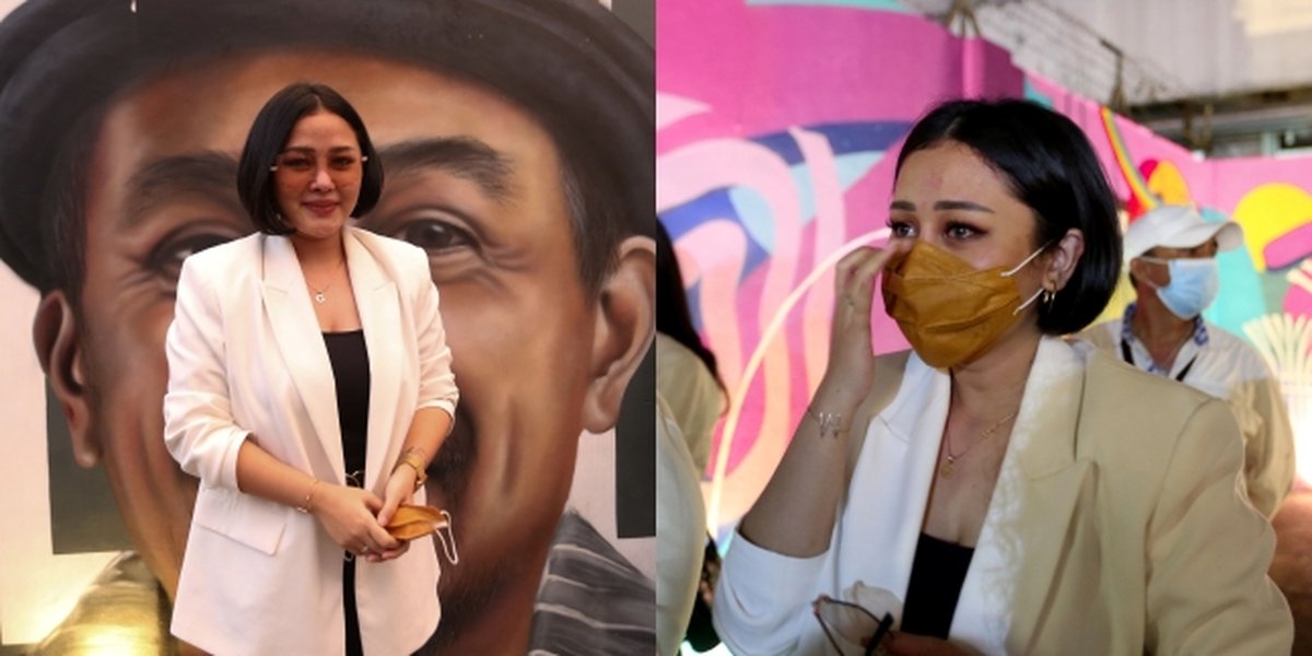 10 Portraits of Emotional Moments 'Love on White Day', Mutia Ayu Shed Tears Remembering the Late Glenn Fredly