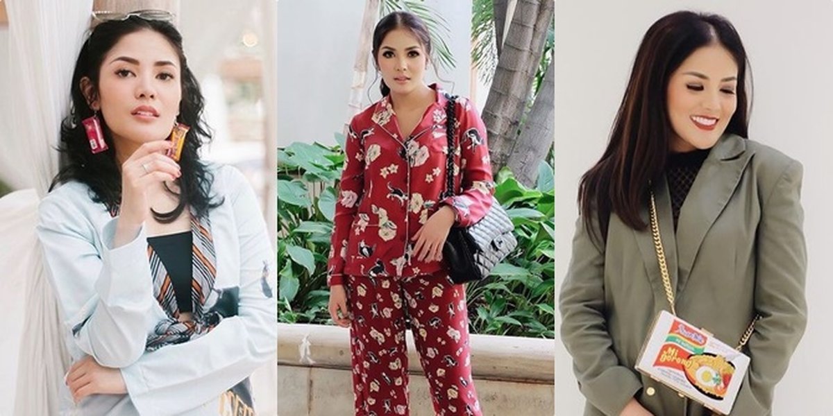 12 Unique Fashion Styles of Nindy Ayunda that Went Viral and Sparked Discussions, from Wearing Beng-Beng Earrings to Indomie Bag