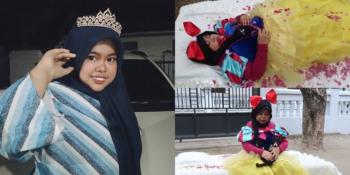 6 Potret Kekeyi Dressing Up Like Sleeping Beauty, Woken Up By Her Pets in the Front Yard