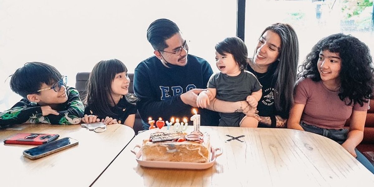 6 Portraits of Baby Jerome's Simple and Warm Birthday Celebrations by Sheila Marcia