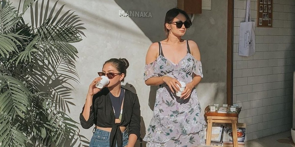 7 Photos of Enzy Storia and Jessica Mila Being Close, Like Best Friends Like a Cocoon