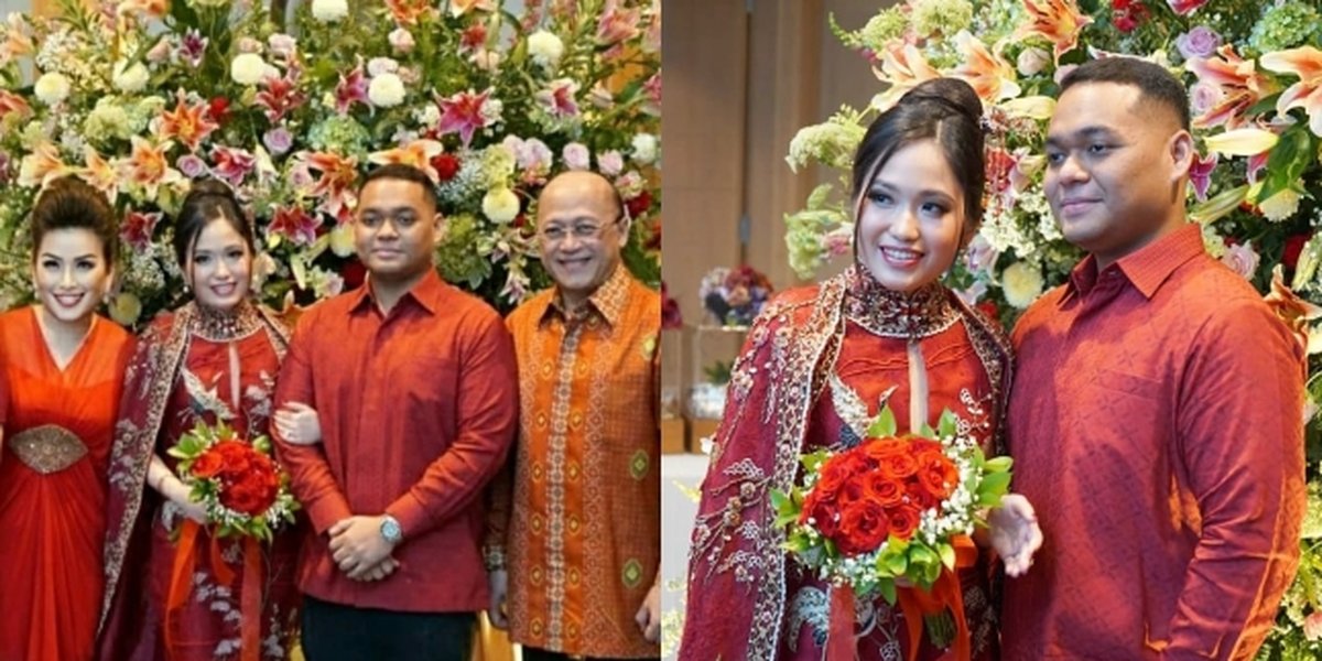 7 Moments of Audrey Putri Mairo Teguh's Engagement, Simple with a Red Theme