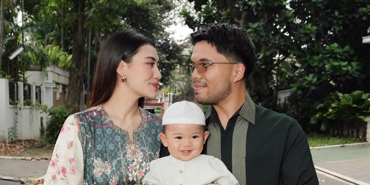 7 Photos of Aaliyah Massaid Unboxing THR Received from Arash, Some Gave Dollars