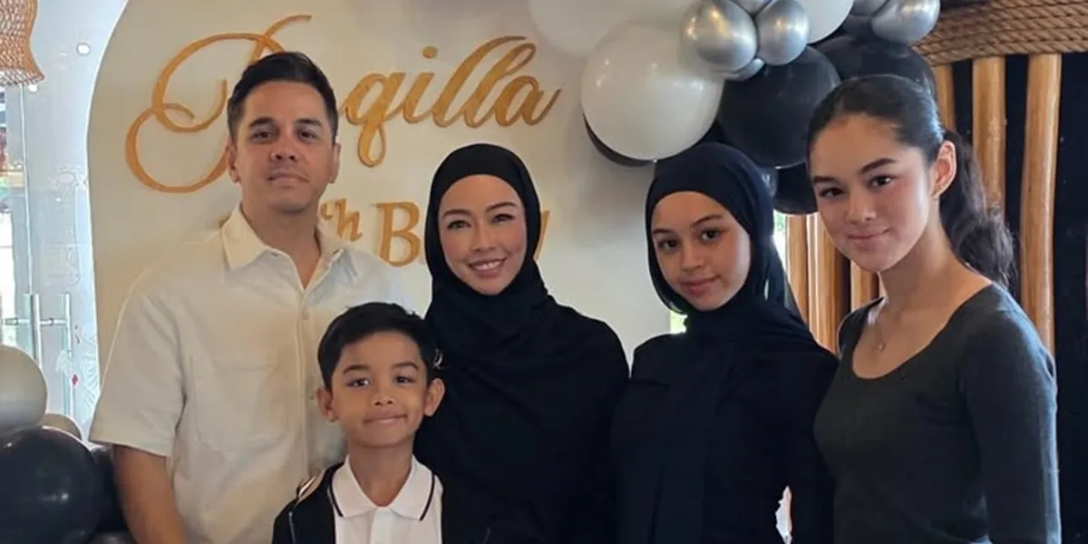 7 Photos of Rionaldo Stockhorst's Children Participating in a Fast Track Islamic Boarding School, Now an Annual Event