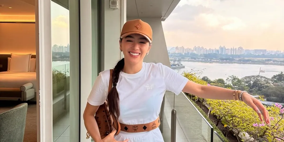 7 Photos of Angel Karamoy's Vacation in Singapore, Enjoying Shopping with Her Boyfriend