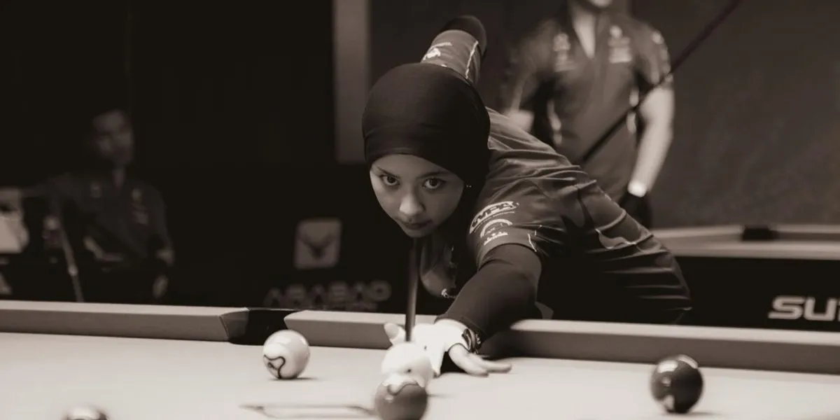 7 Portraits of Aquene, Daughter of Sultan Djorghi, Participating in a Billiard Tournament, Appearing Confident Like an Athlete