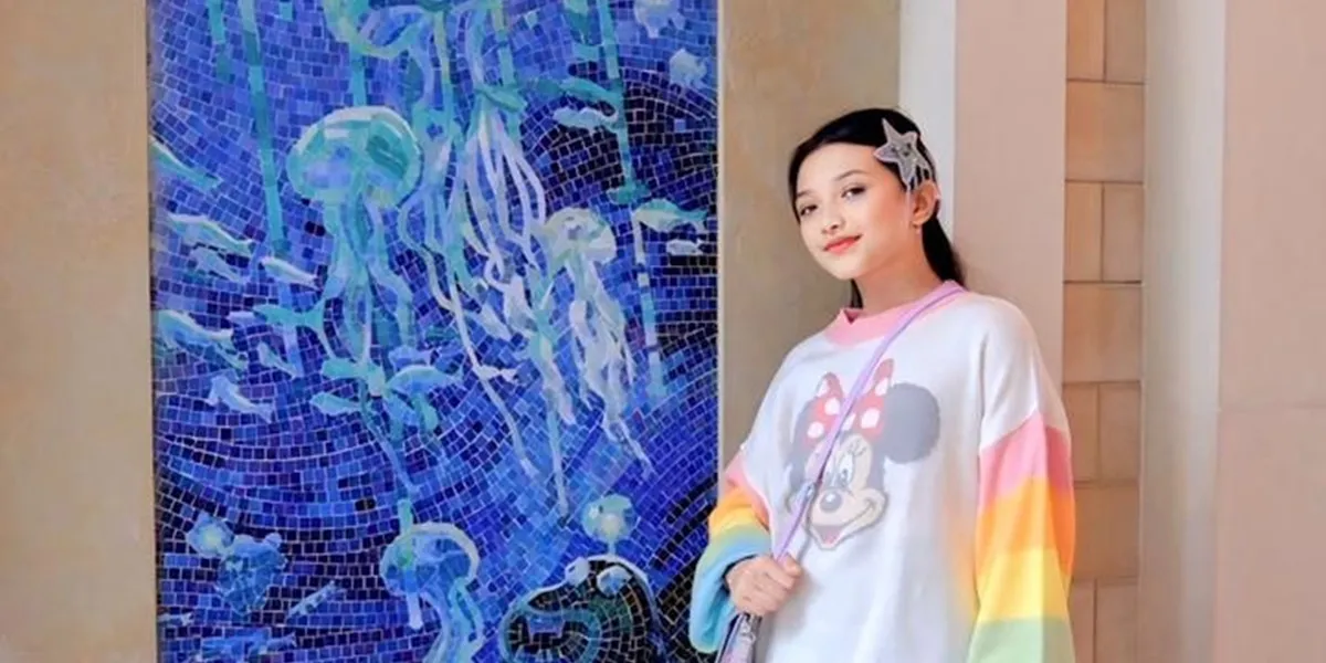 7 Potret Arsy Kompak Tampil Bak Princess bersama Ameena dan Azura, Cantik Menggemaskan
